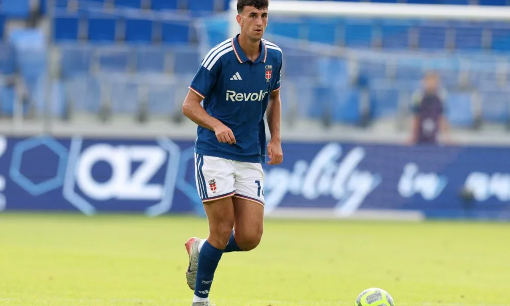 Arsenal Monitoring Como Defender Jacobo Ramon