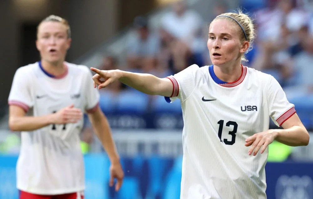 Arsenal Sells Jenna Nighswonger to Bay FC for £150k
