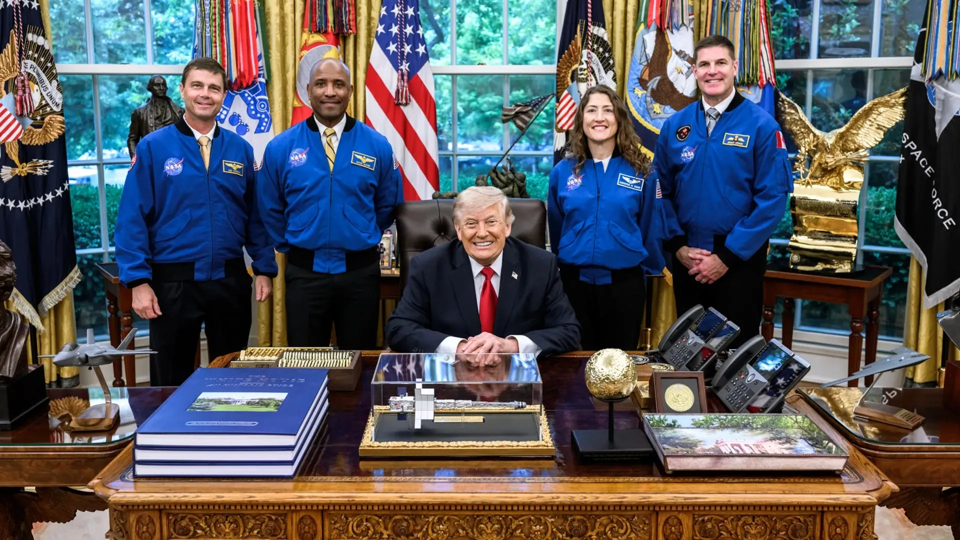 Artemis II Astronauts to Receive Space Medal of Honor