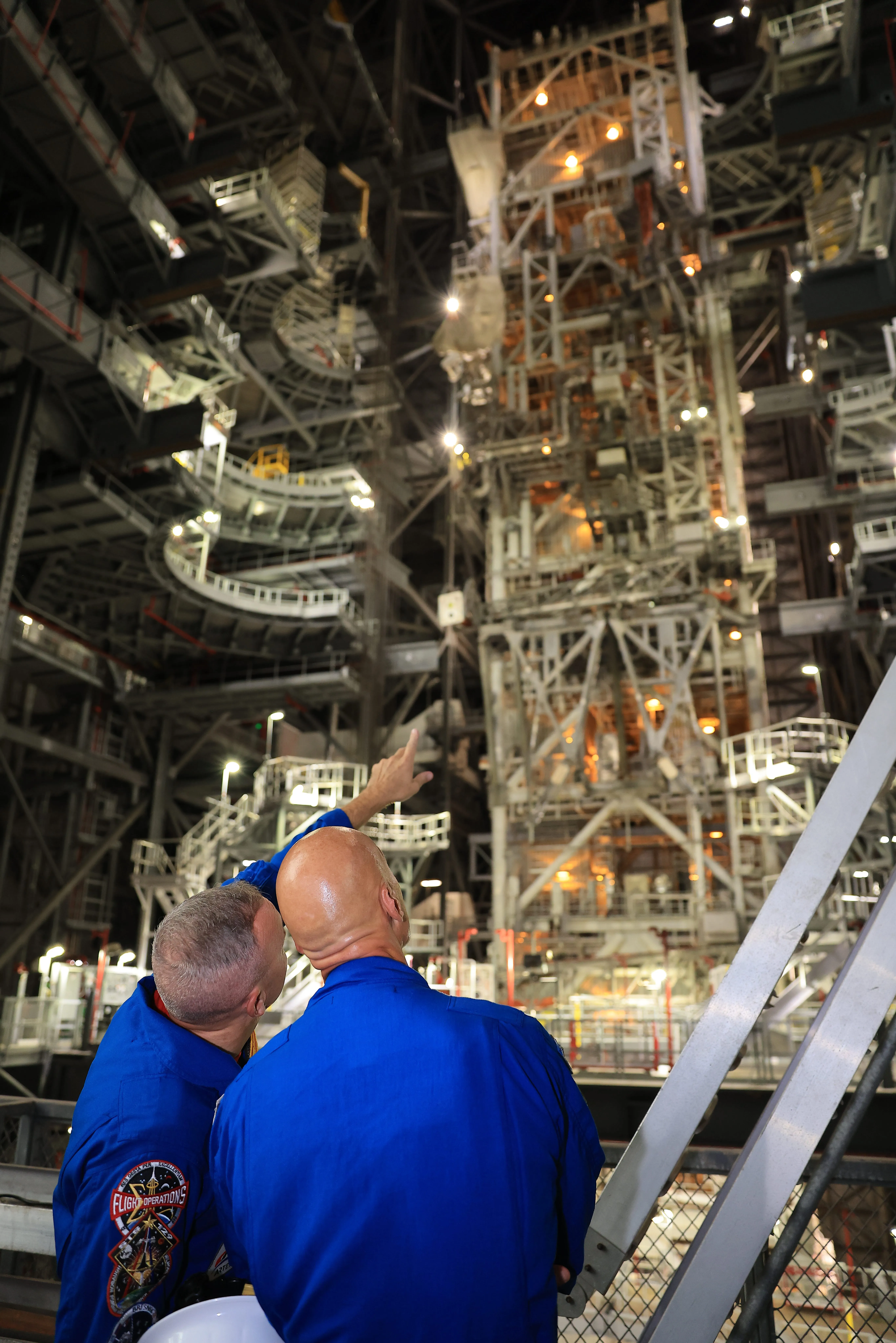 Artemis III Crew Visits Kennedy Space Center