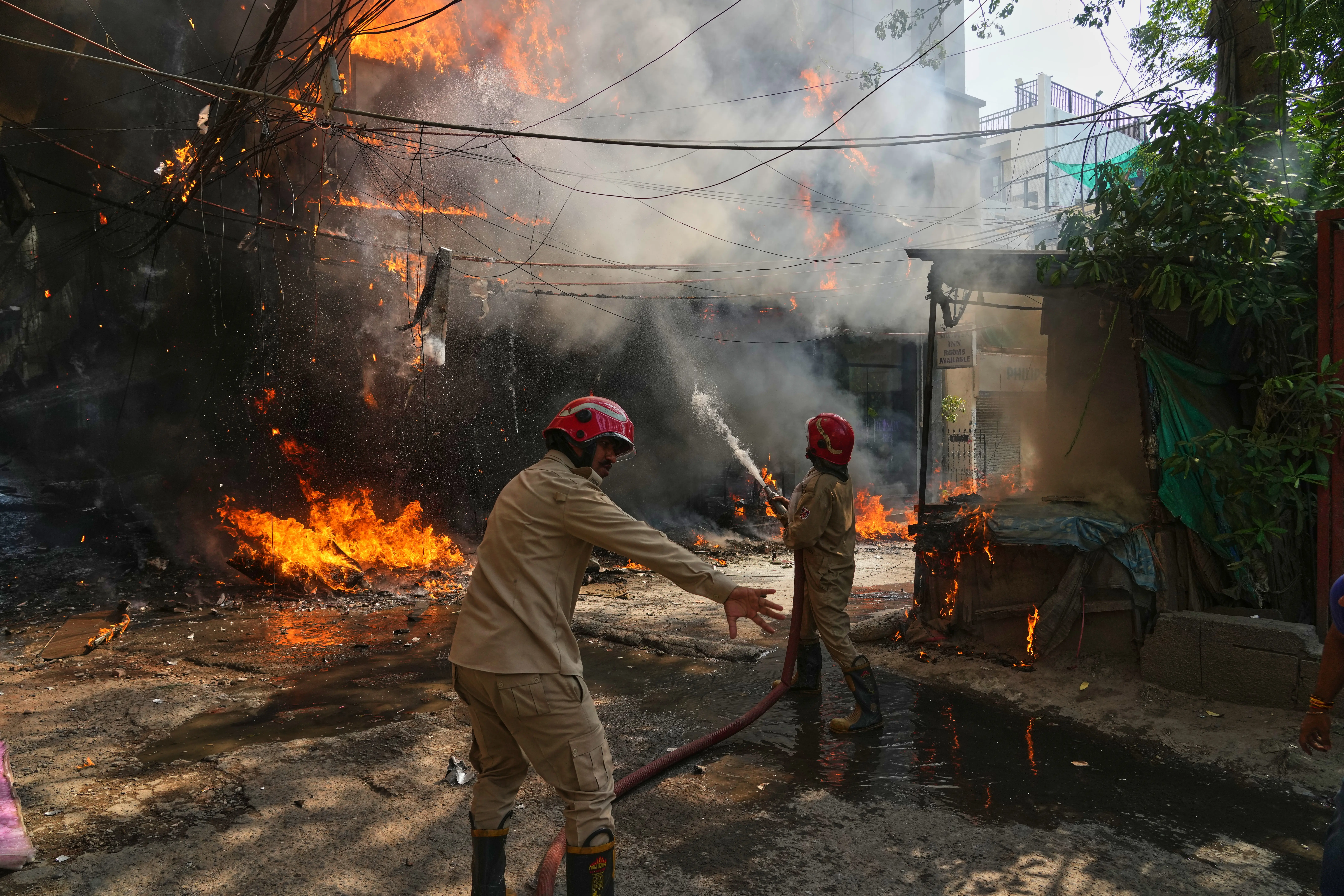 At Least 21 Killed in New Delhi Building Fire