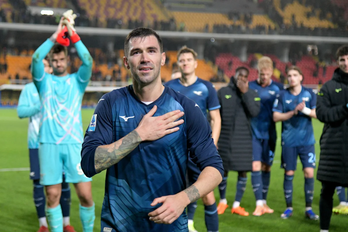 El Atalanta podría beneficiarse de los problemas con el traspaso del defensor de la Lazio