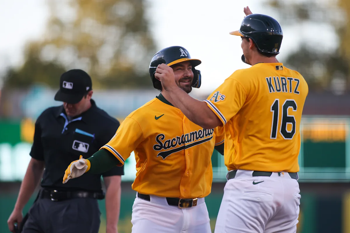 Athletics Hit 3 Homers to Beat Yankees 6-4, End Losing Streak