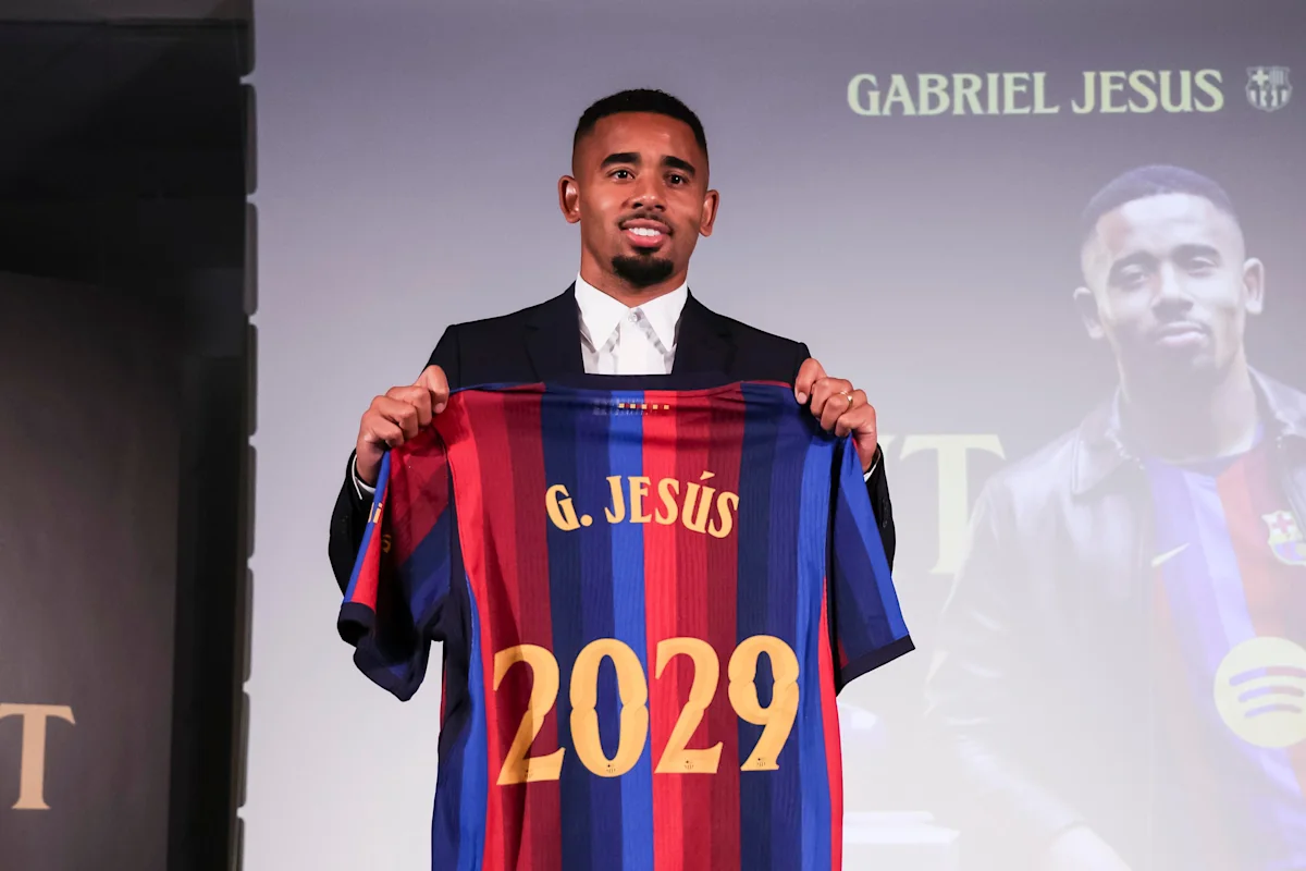Barcelona Names 24-Player Squad for Valencia Clash
