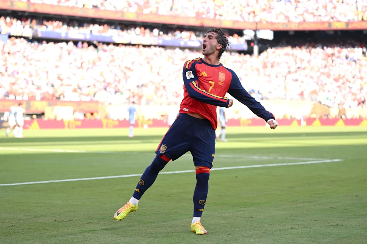 Barcelona Prioritizes Keeping Star Player Amid PSG Interest