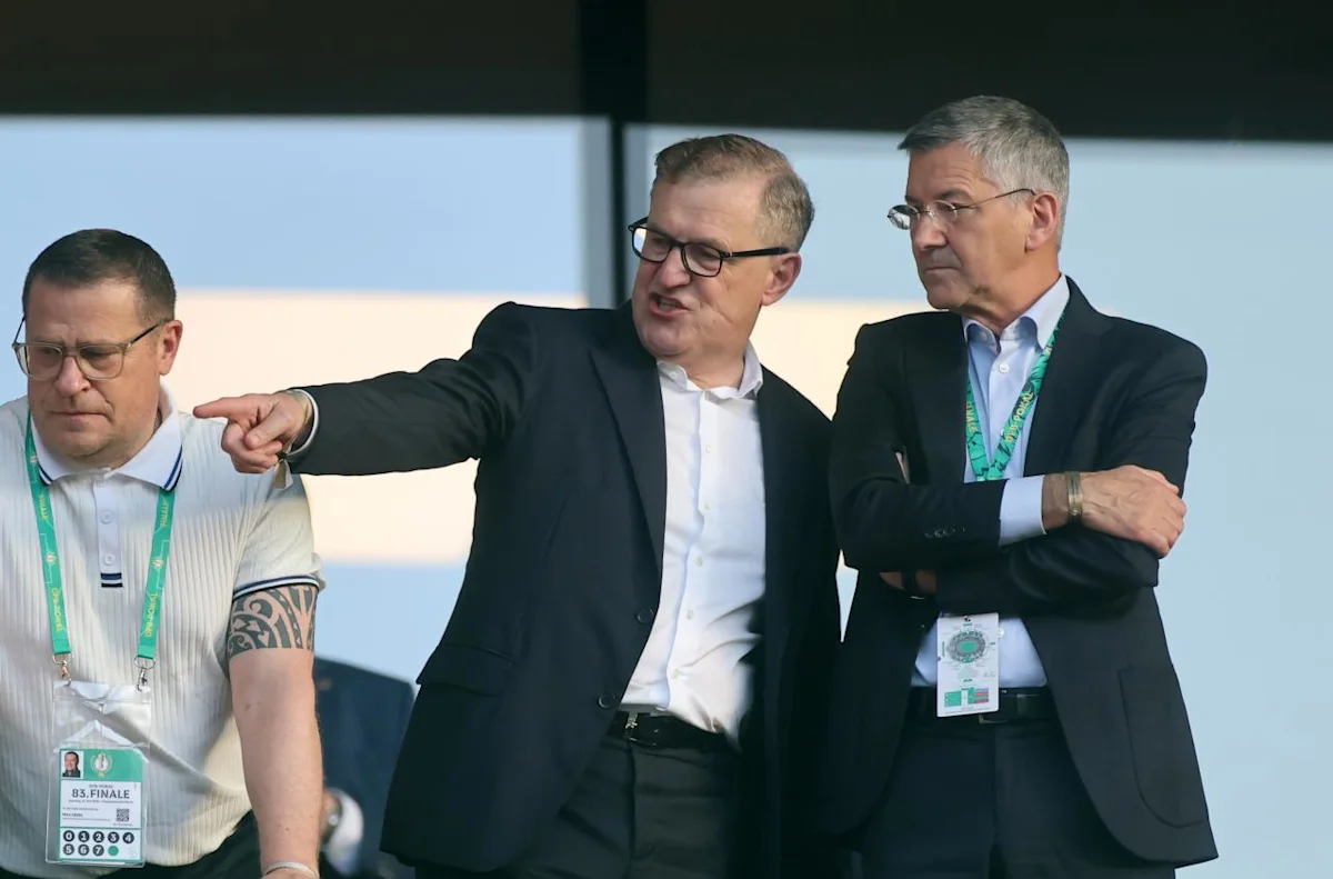 Bayern Munich CEO Denies Olise Transfer Rumors