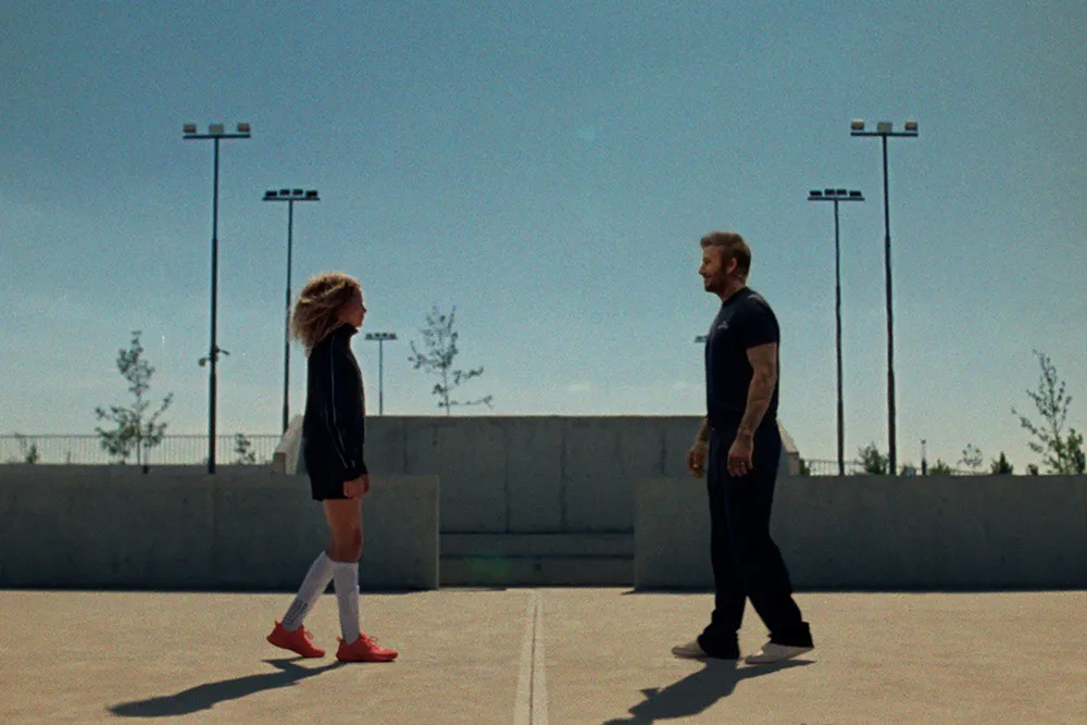 Beckham y U2 se asocian para un cortometraje sobre niños de la calle en el Mundial