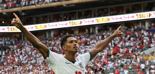 Bellingham entscheidet Viertelfinale: England im WM-Halbfinale nach Verlängerung