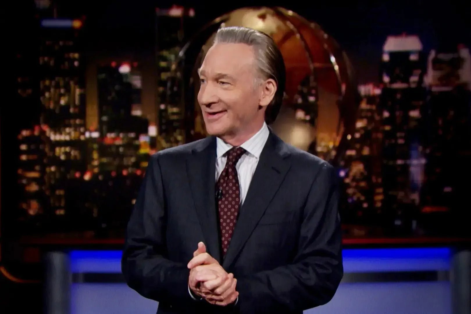 El homenaje de Bill Maher a Dolly Parton genera críticas