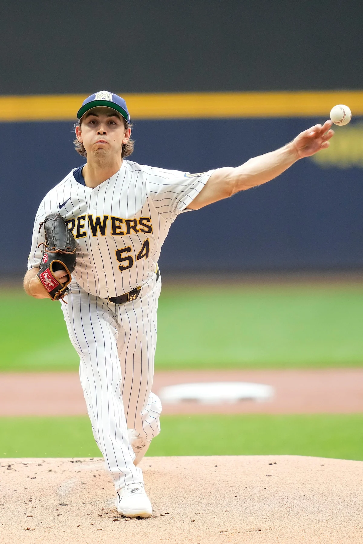 Brewers se enfrenta a los Angels con antiguos compañeros en bandos opuestos