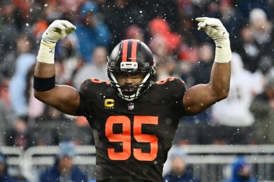 Browns trade Myles Garrett to Rams; additional NFL deals reported