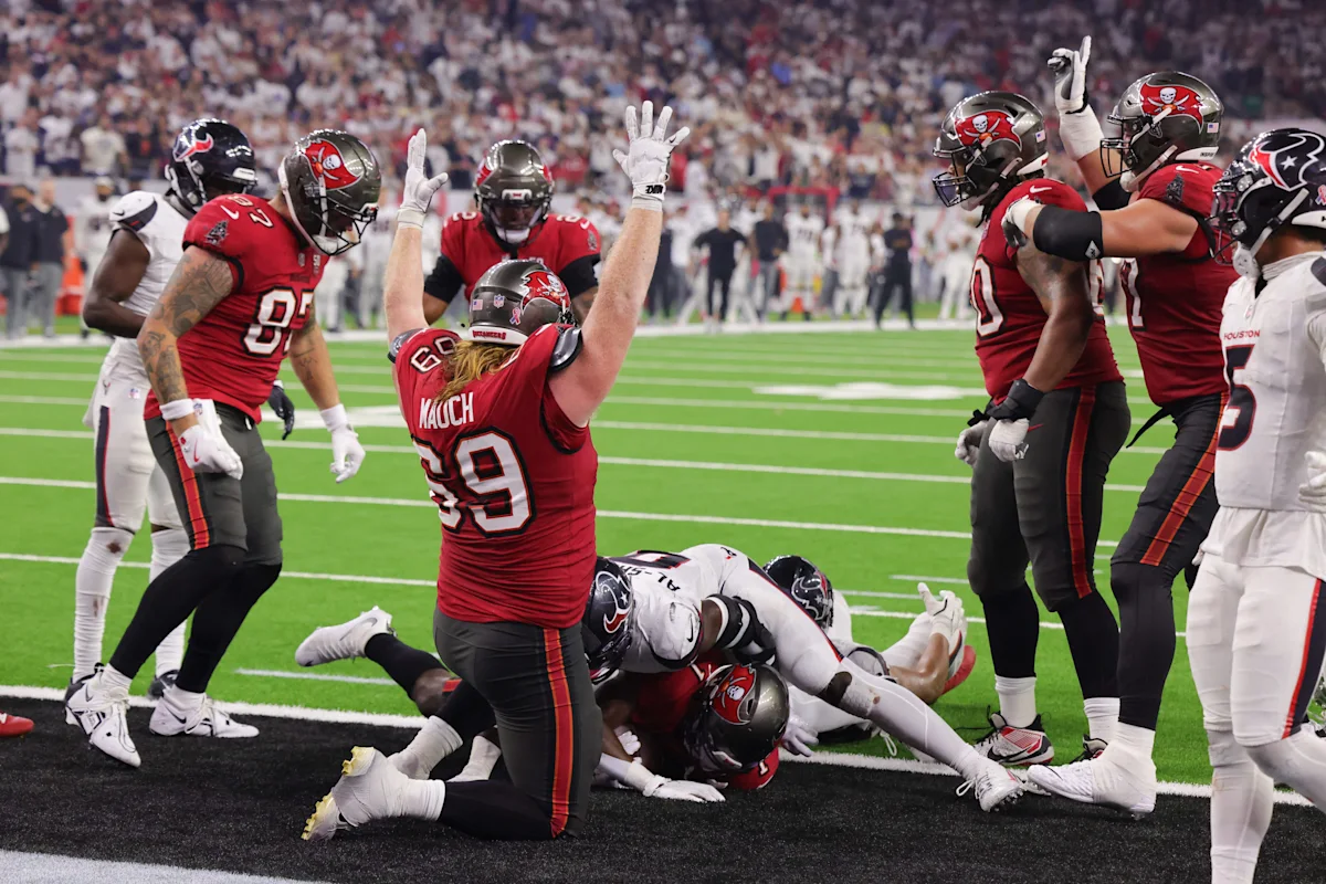 Играчът на Bucs, Коди Моуч, изразява увереност в Бейкър Мейфийлд