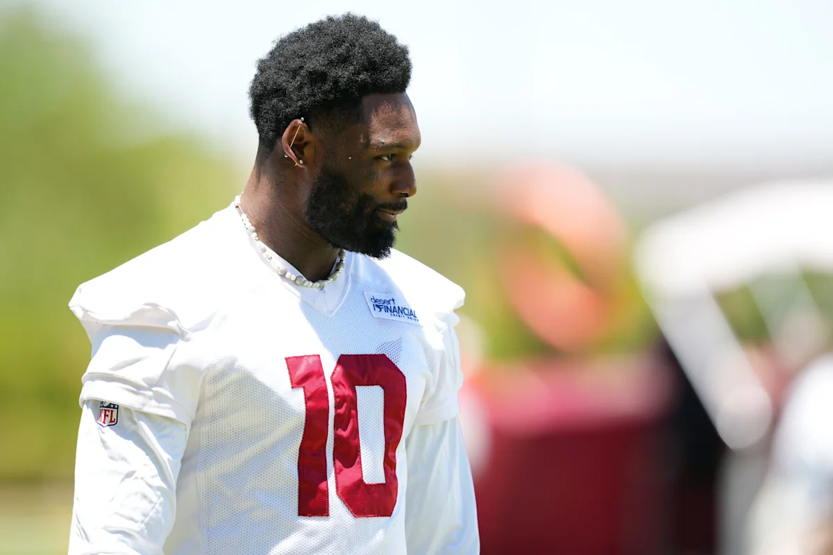 Cardinals Activate Pass Rusher Josh Sweat From PUP