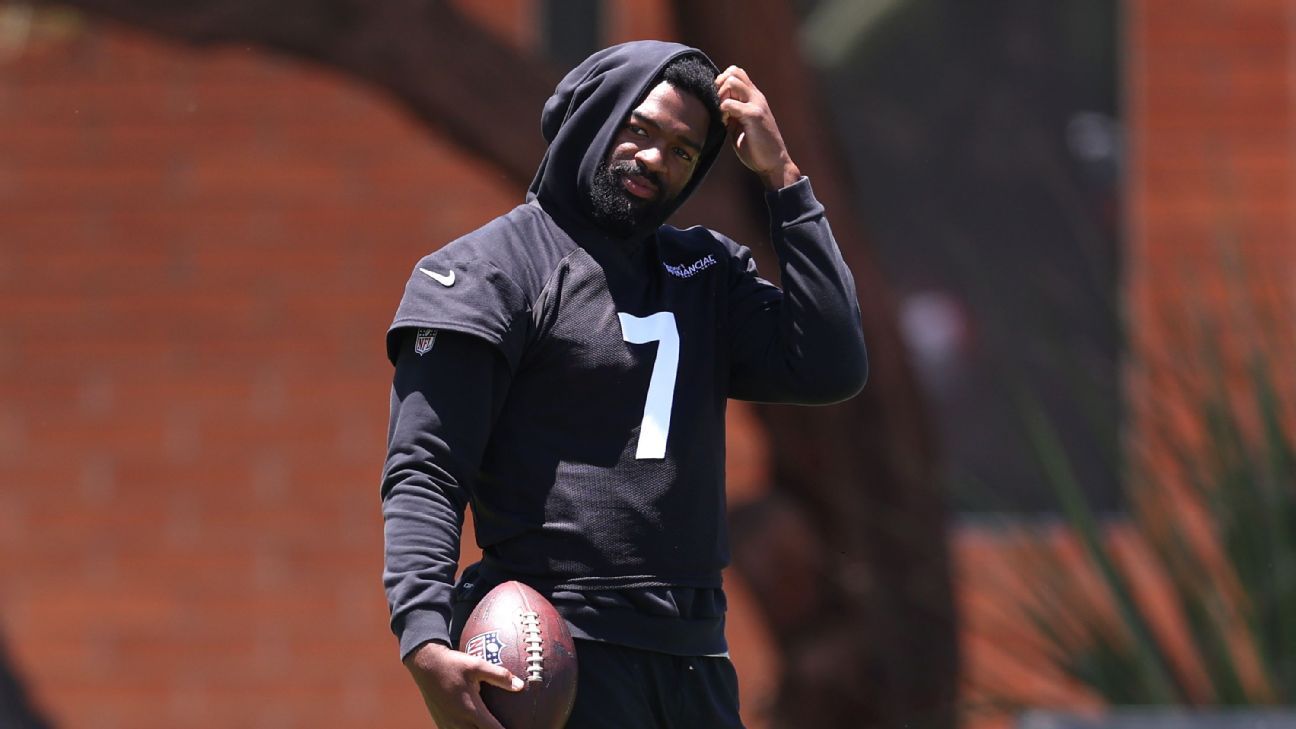 Cardinals' Brissett Practices as Contract Talks Progress