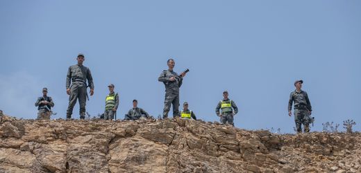 Ceuta: Migranten berichten über Gewalt an der Grenze, während Spanien seine Politik verteidigt