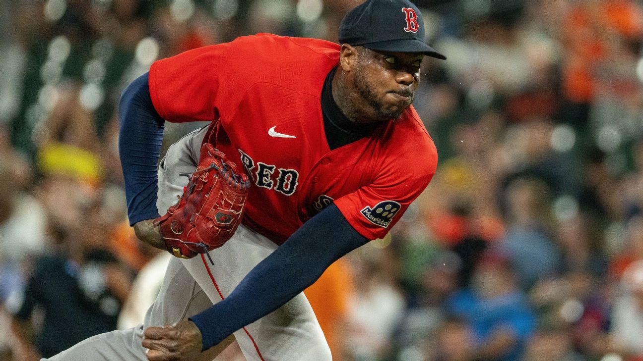 Chapman Records 400th Save as Red Sox Sweep Orioles