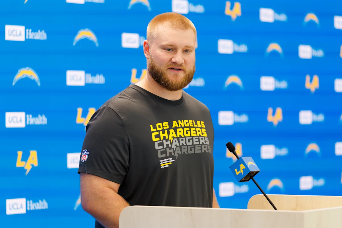 Chargers-Center Biadasz erleidet schwere Knieverletzung