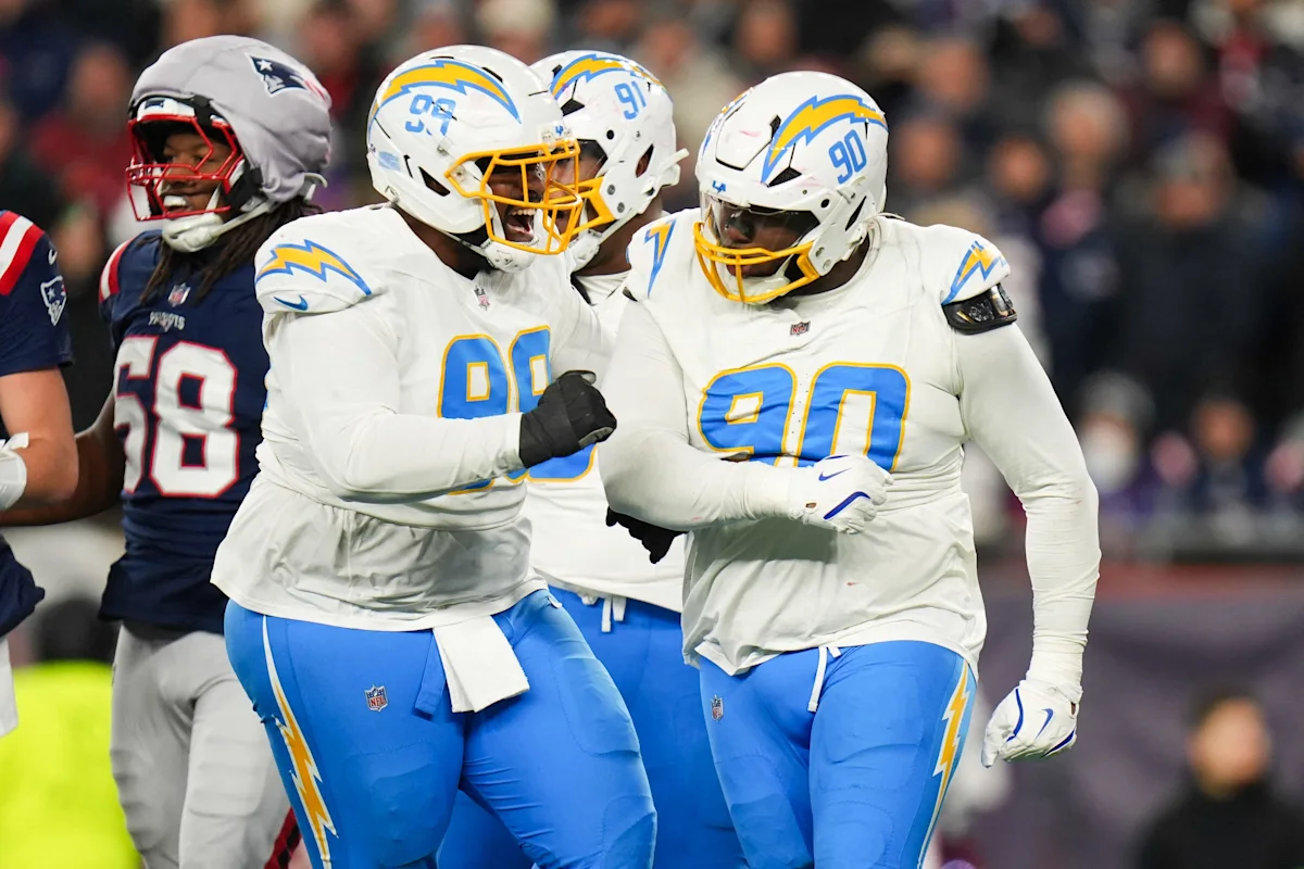 Chargers' Defensive Line Ranked in Bottom Half by PFF