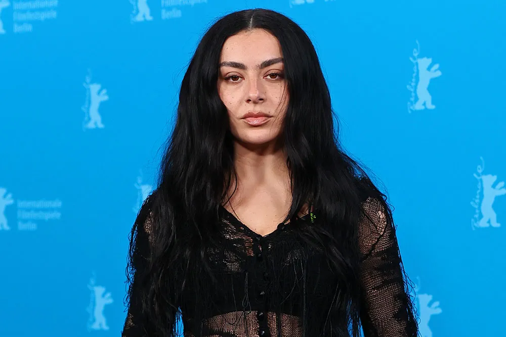 Charli xcx Обявява Списък с Песните за ‘Music, Fashion, Film’