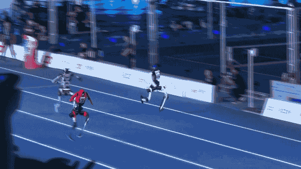 Chinese Humanoid Robots Break 100-Meter Dash Record