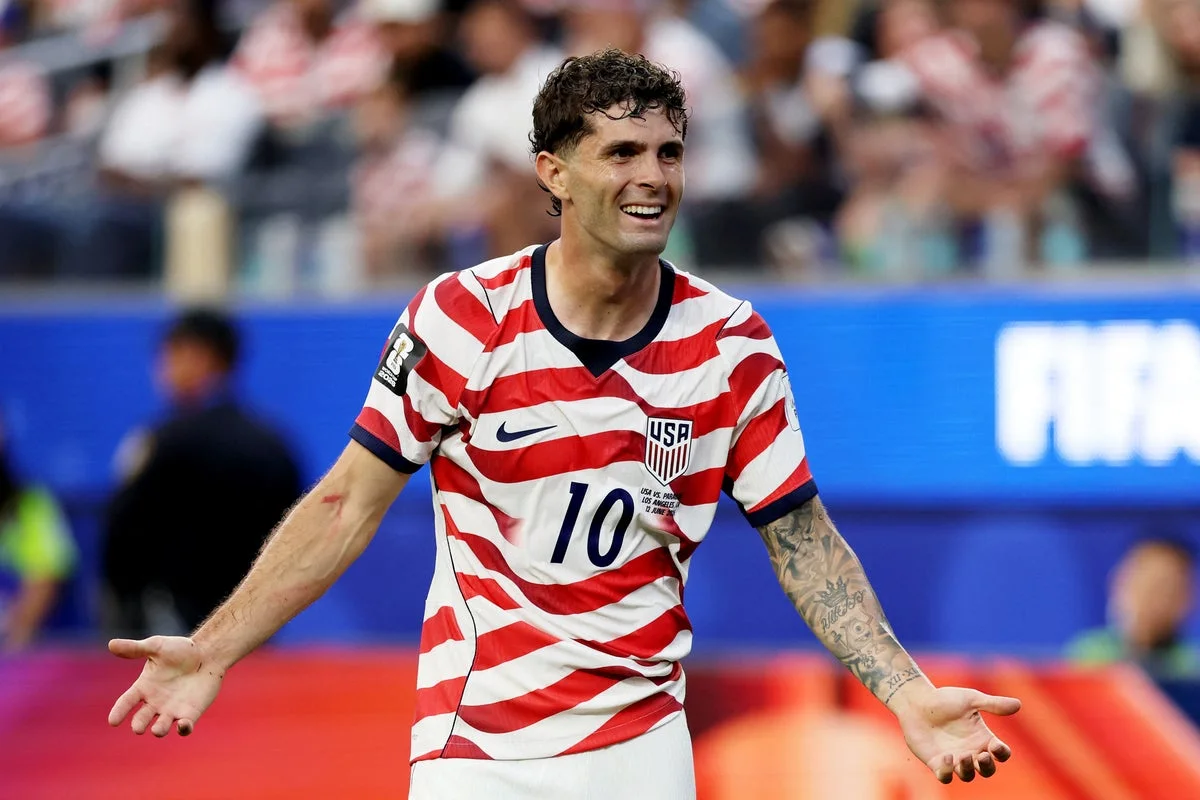 Christian Pulisic Sparks Injury Scare for USA Against Paraguay