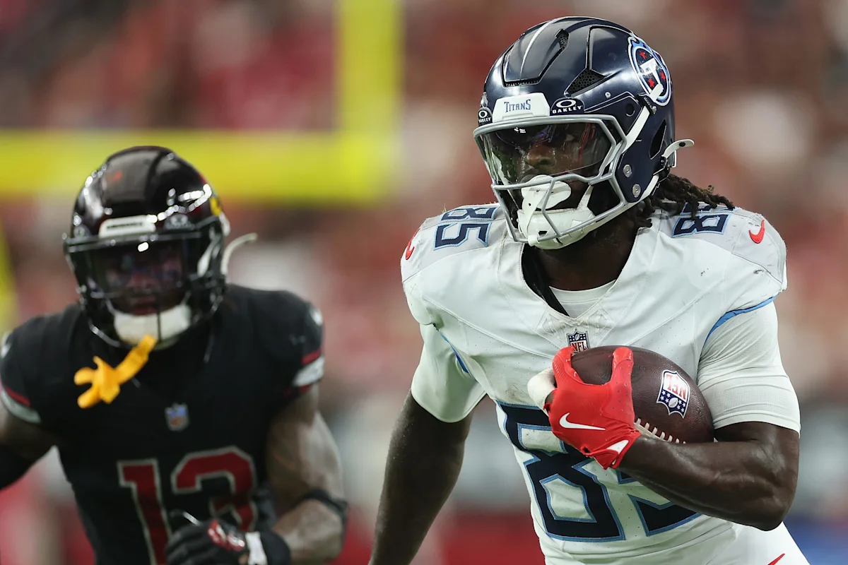 Commanders' Okonkwo Highlights Tight End Camaraderie