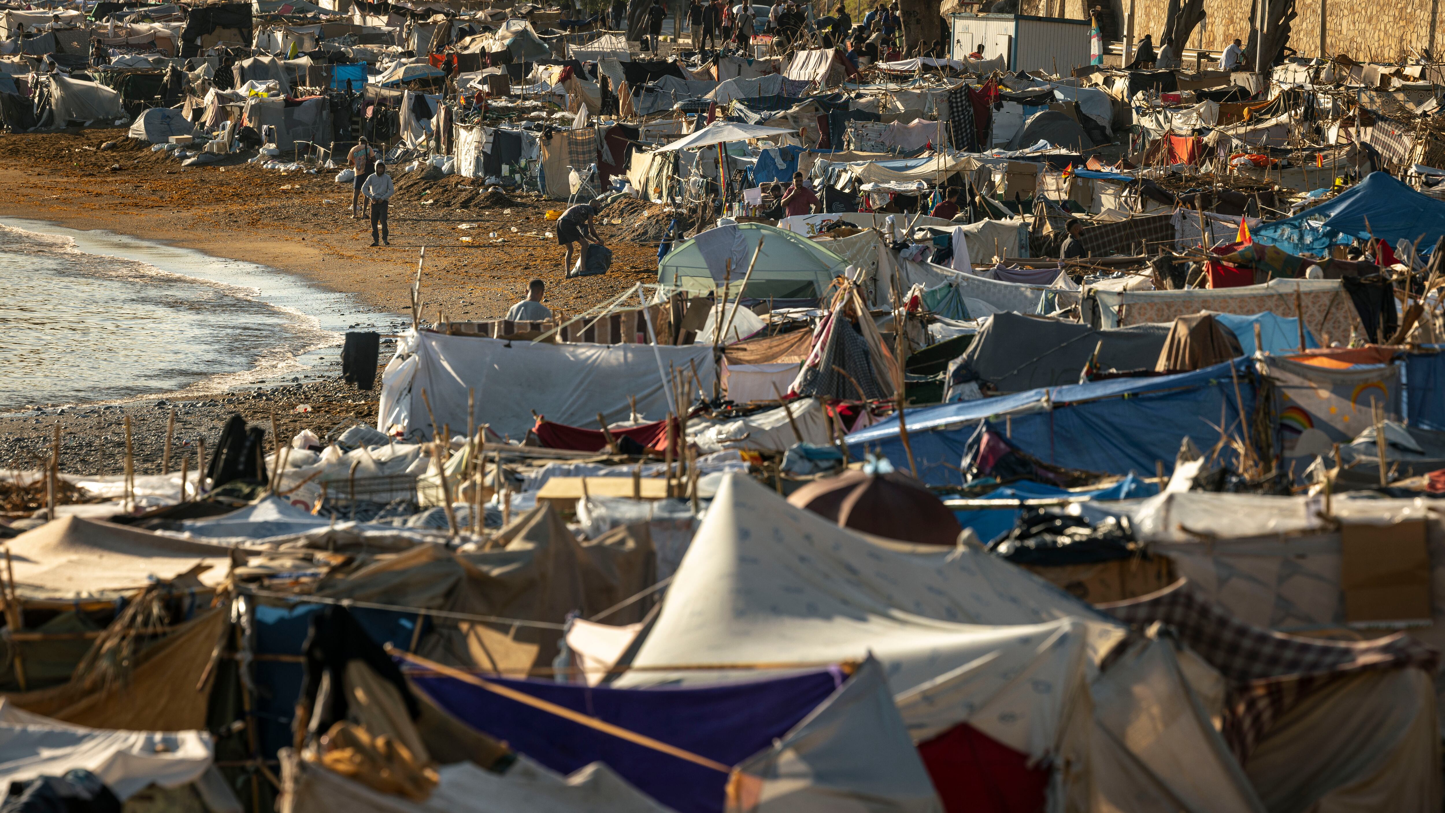 Crisis migratoria en Ceuta y críticas a la gestión del Gobierno español