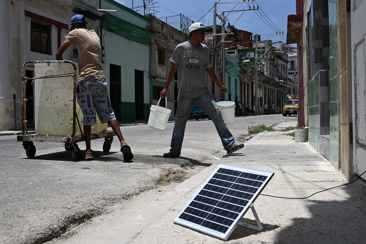 Cuba Experiences Island-Wide Blackout Amidst US Oil Blockade