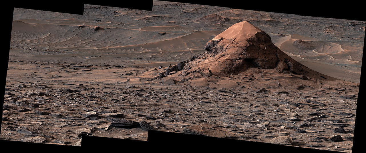 Curiosity Rover Captures Image of Martian Butte