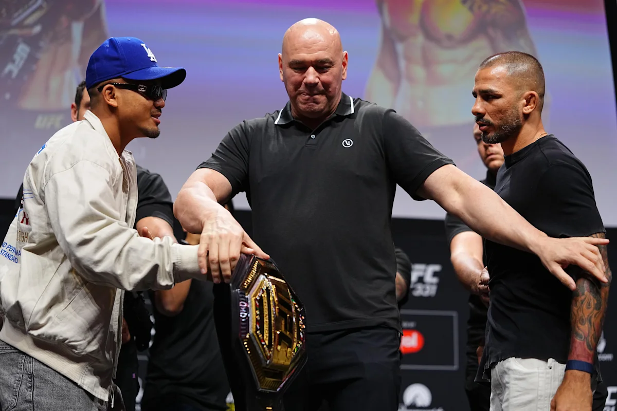 Dana White hält Alexandre Pantoja bei der UFC 331 Pressekonferenz zurück