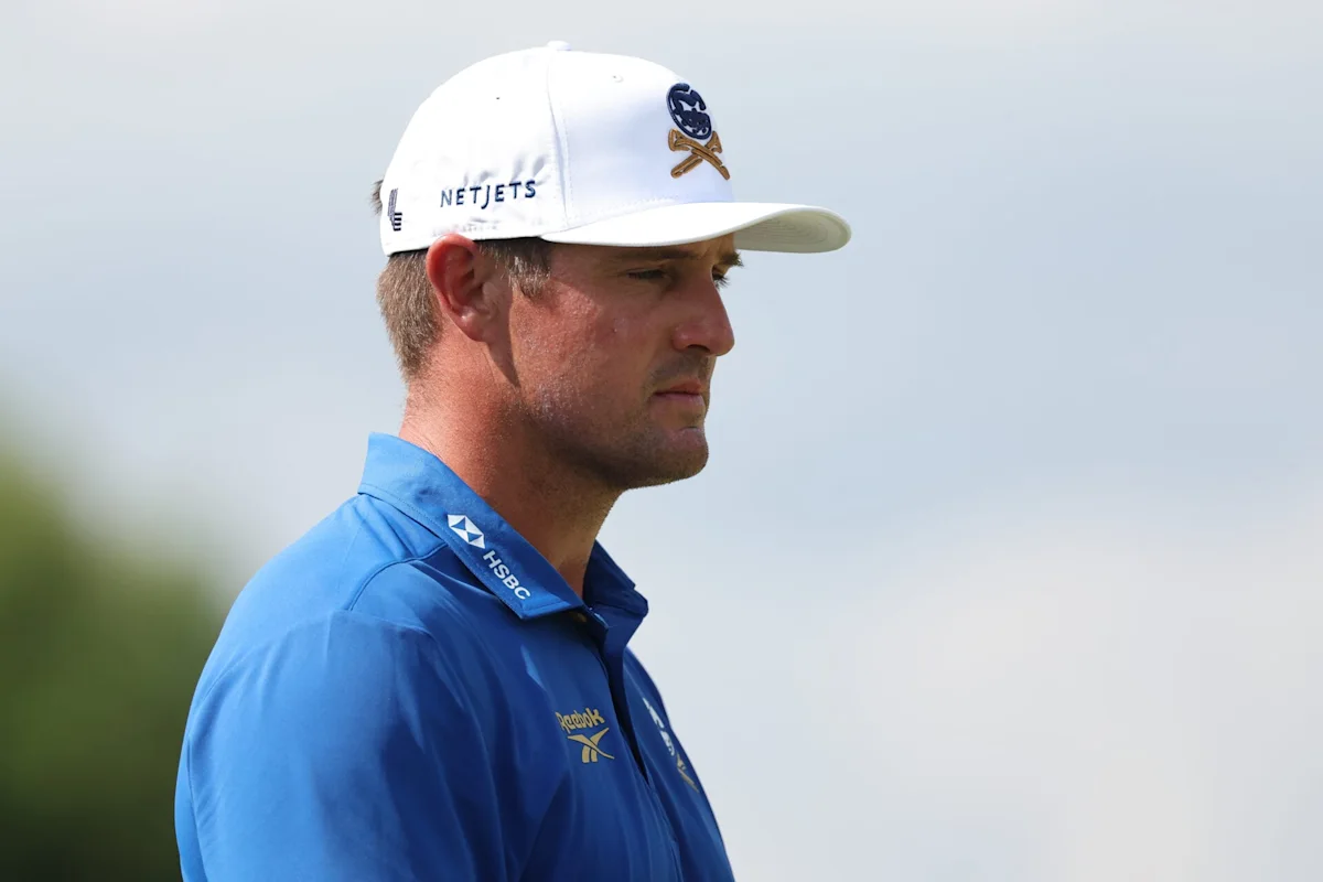 DeChambeau Califica su Actuación en LIV Golf New York de ‘Vergonzosa’
