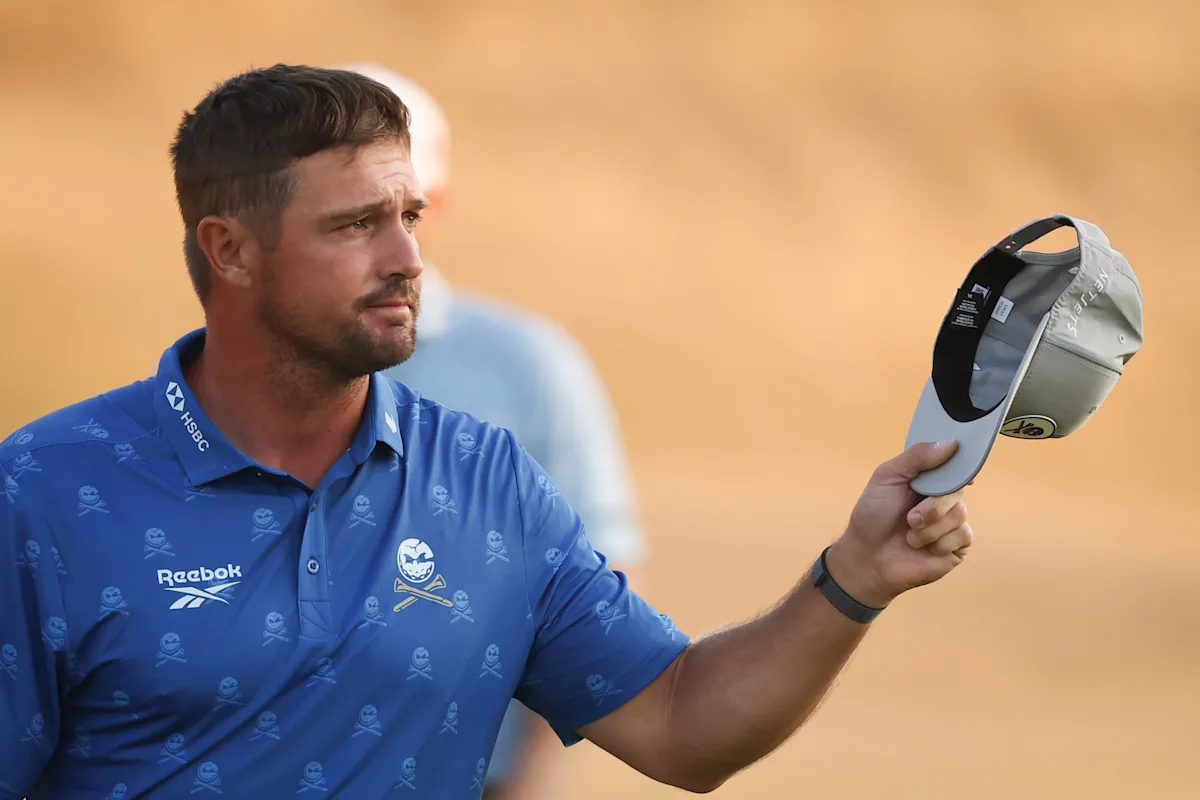 DeChambeau Leads Chaotic British Open