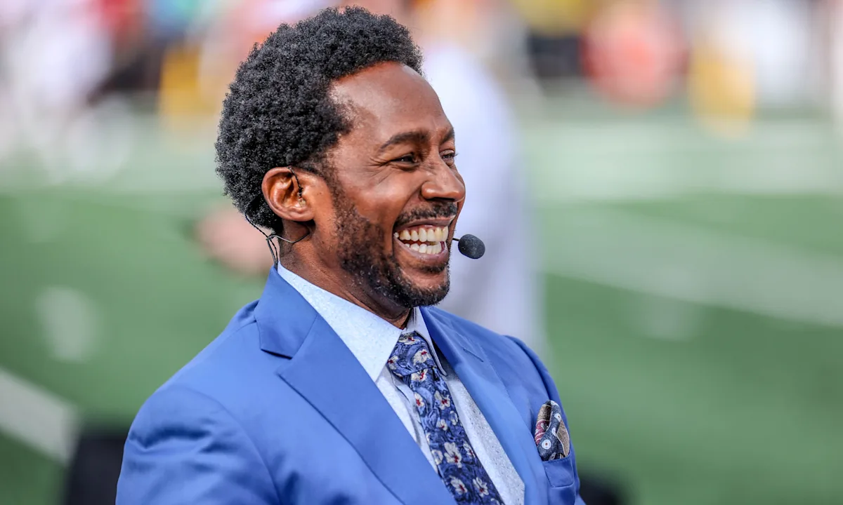 Desmond Howard, Charles Woodson Named Top 90s College Players