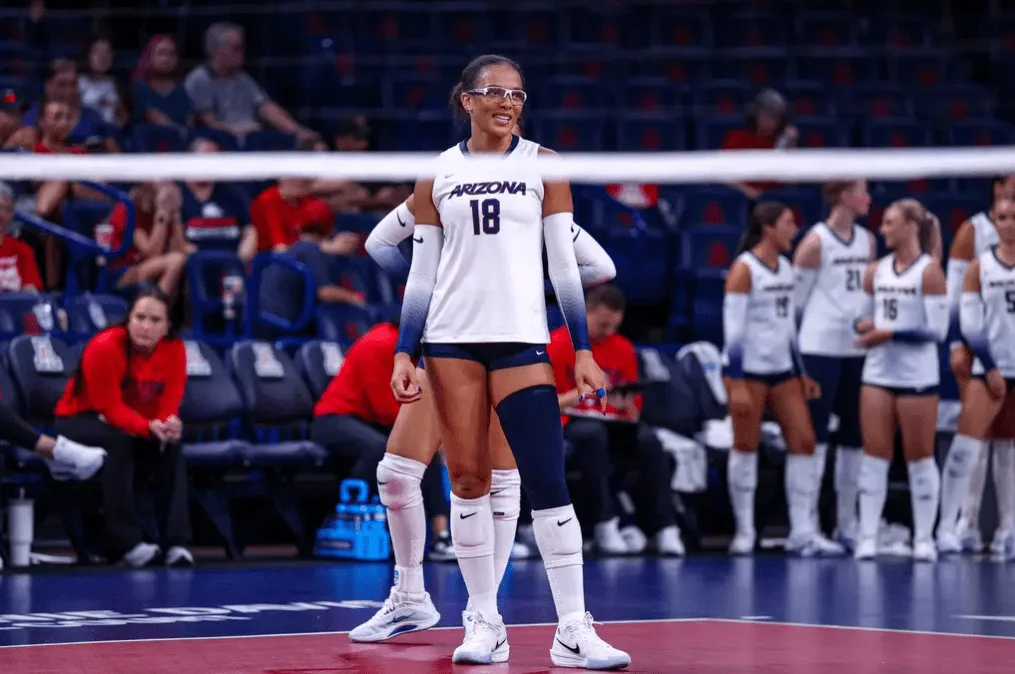 Destiny Ndam-Simpson Wechselt zum Volleyballteam von Arizona