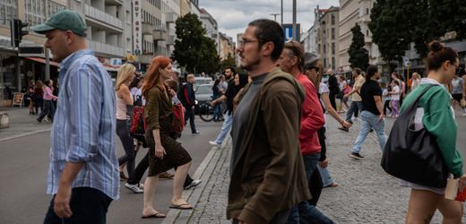 Deutsche Wirtschaft: Auftragsplus in der Industrie und steigende Unternehmensinsolvenzen
