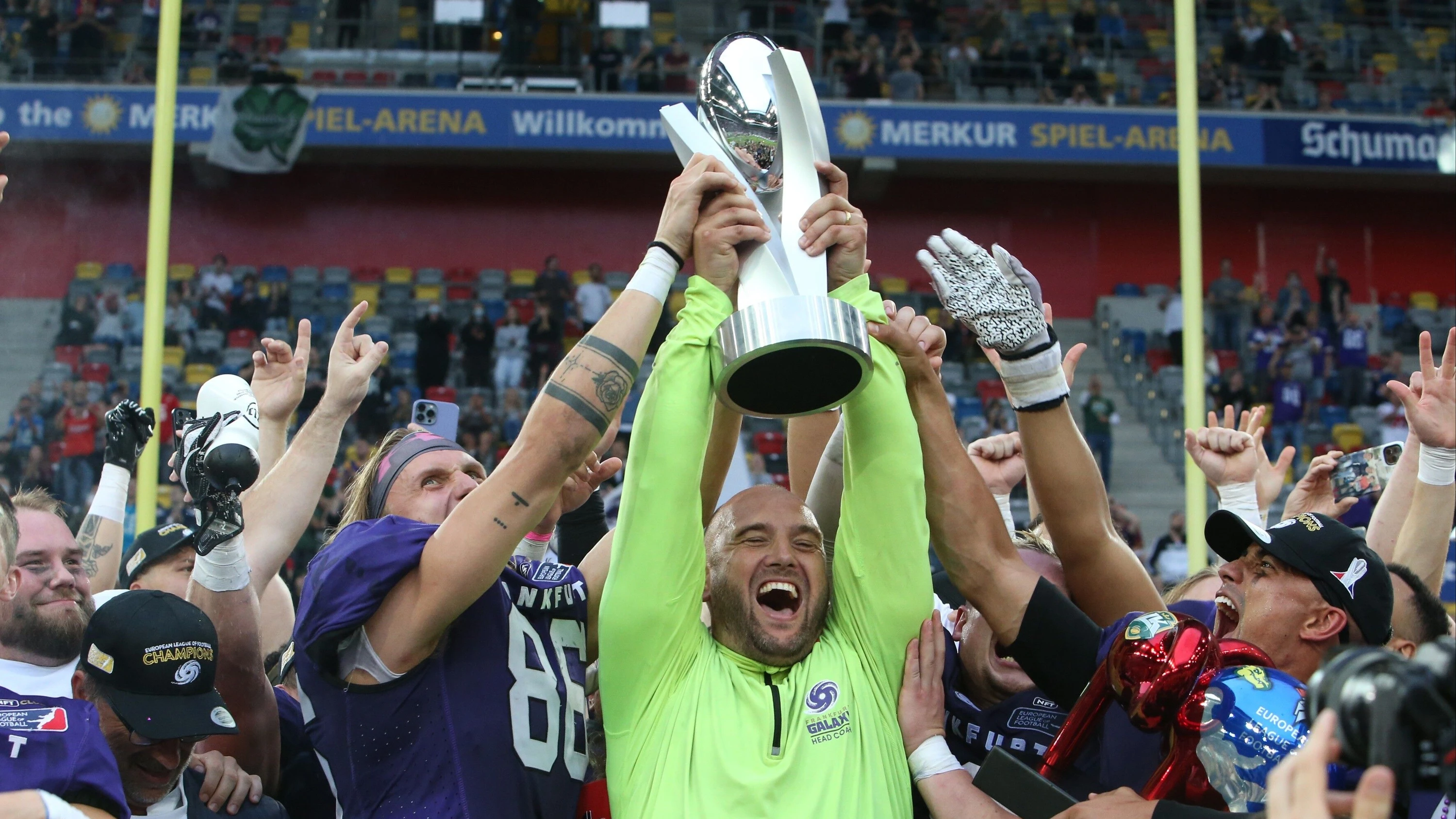 Deutscher Schwimmer Liebmann stellt Weltrekord auf – Frankfurt Galaxy beendet Saison