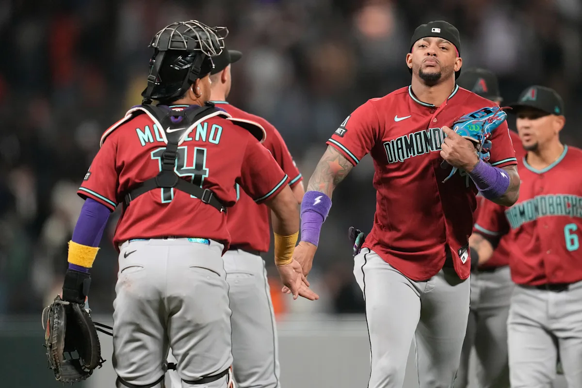 Diamondbacks Beat Giants 7-5 for Ninth Win in 10 Games