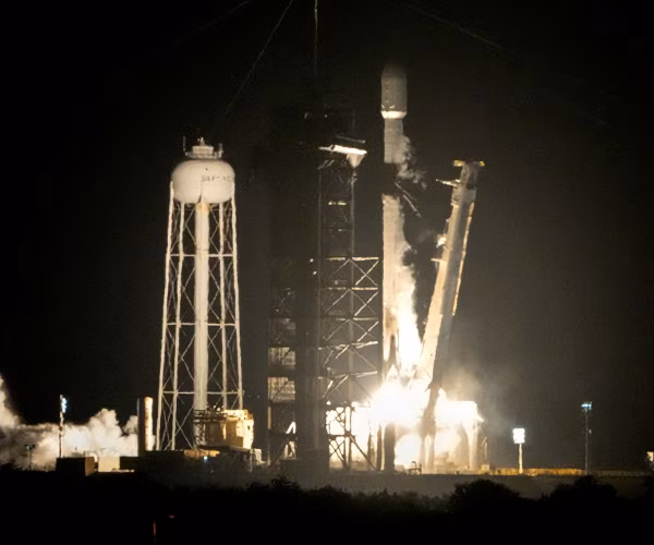 Ausgemusterte SpaceX-Rakete soll mit hoher Geschwindigkeit auf dem Mond einschlagen