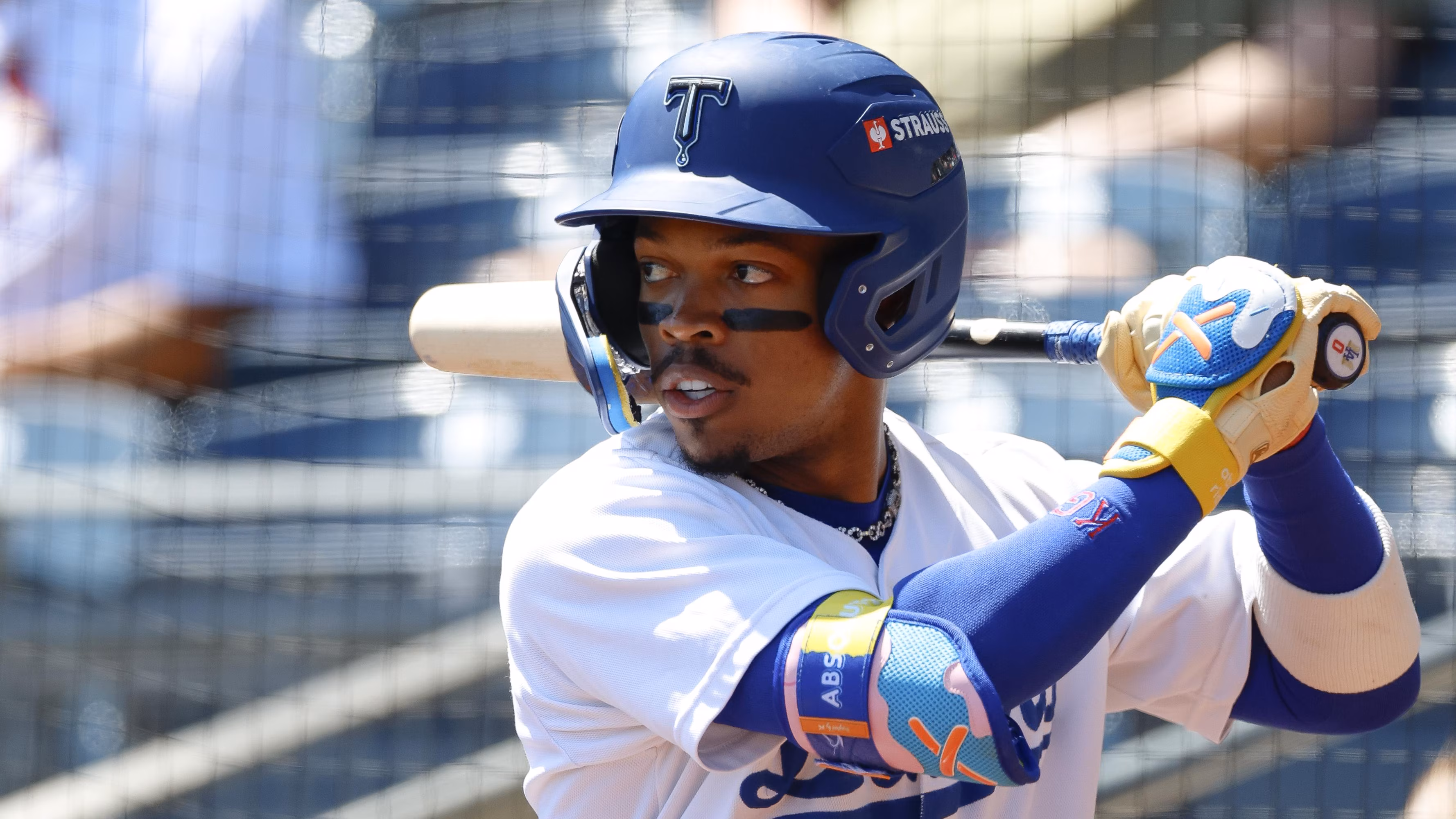 Dodgers' Double-A Affiliate to Suspend Bat Dog Program After Prospect Injury