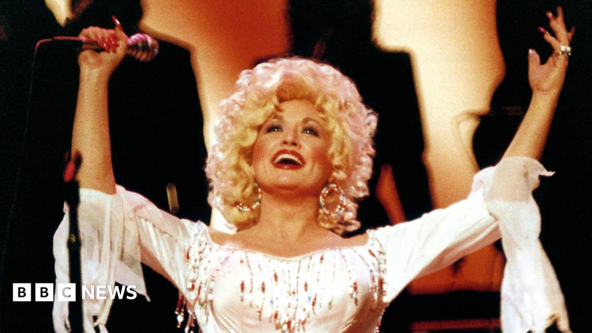 Dolly Parton’s Enduring Legacy as Musician, Entrepreneur, and Cultural Icon
