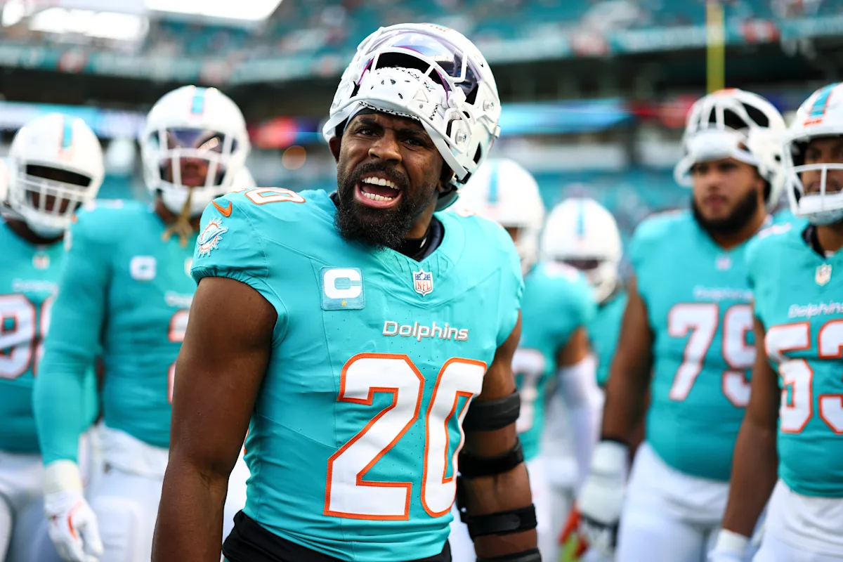 Dolphins Sign All-Pro Linebacker Jordyn Brooks to Extension