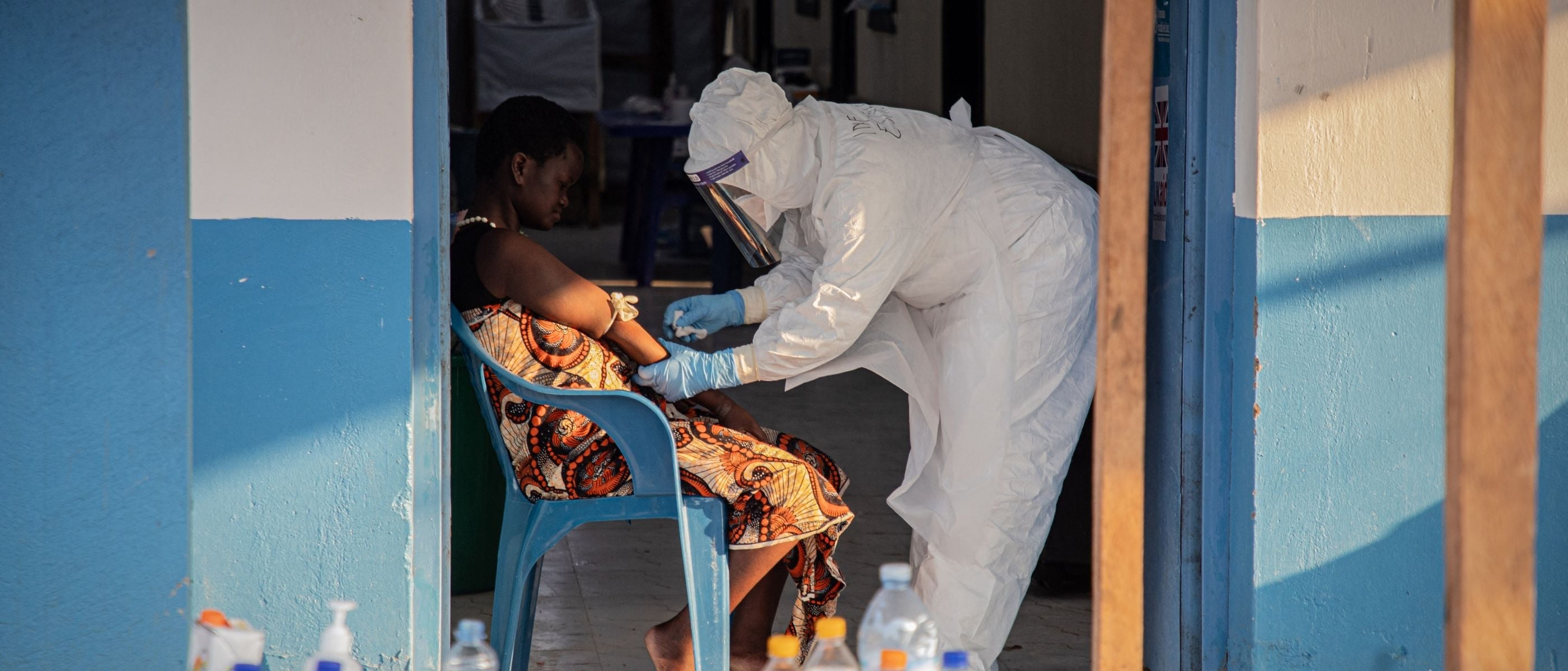 Brote de Ébola en la RDC Supera los 5.000 Casos en Medio de Desafíos Intensificados