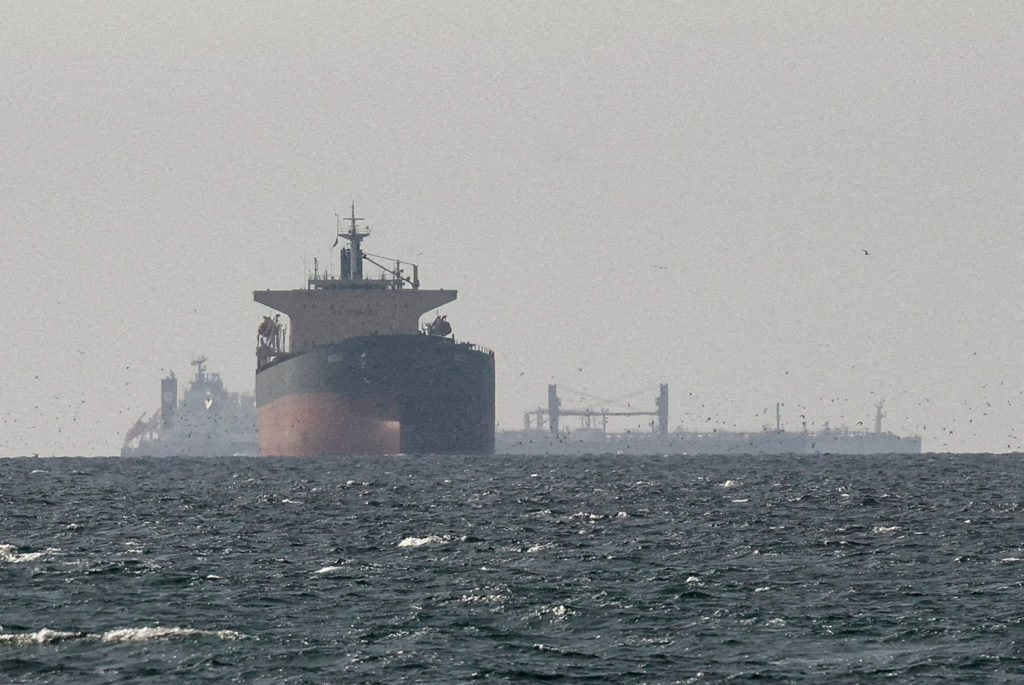 Draft UN Resolution Threatens Iran with Sanctions Over Freedom of Navigation