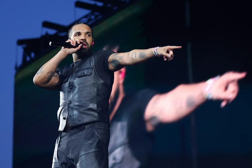 Drake Makes History With Top 3 Debuts on Billboard 200