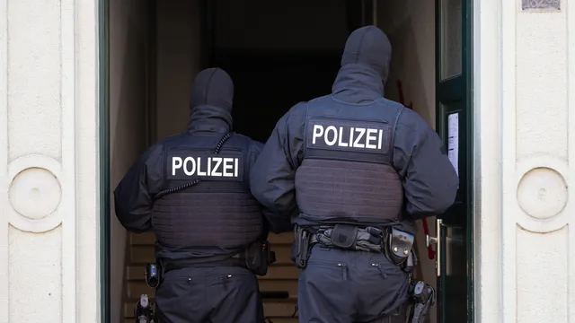 Durchsuchungen bei mutmaßlichen Anhängern der verbotenen "Artgemeinschaft"