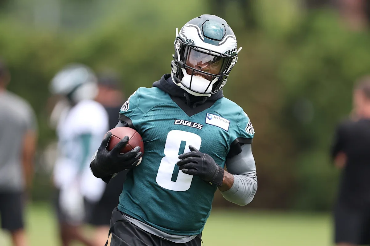 El grupo de RB de los Eagles: Estrellas, talento y batallas por el roster