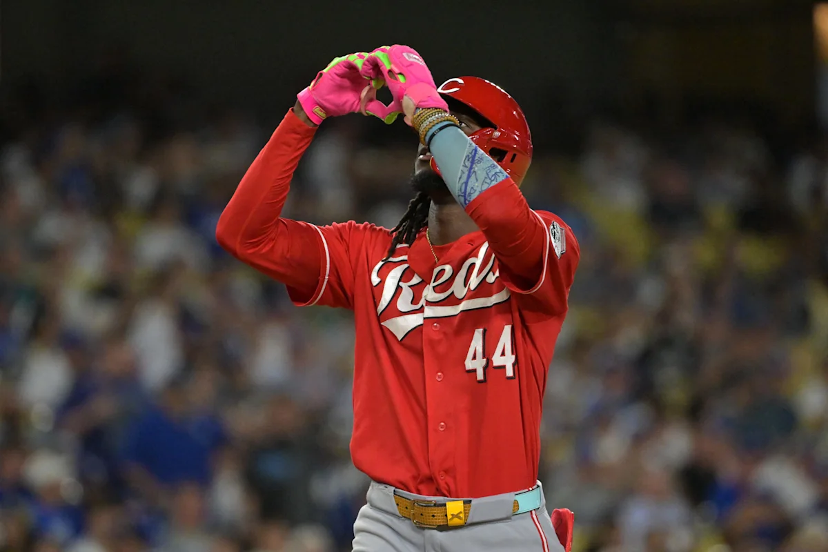 Elly De La Cruz's Throw Cuts Down Hernandez at Home
