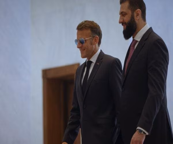 Explosions Rock Damascus During French President Macron's Visit to Syria, Wounding 18