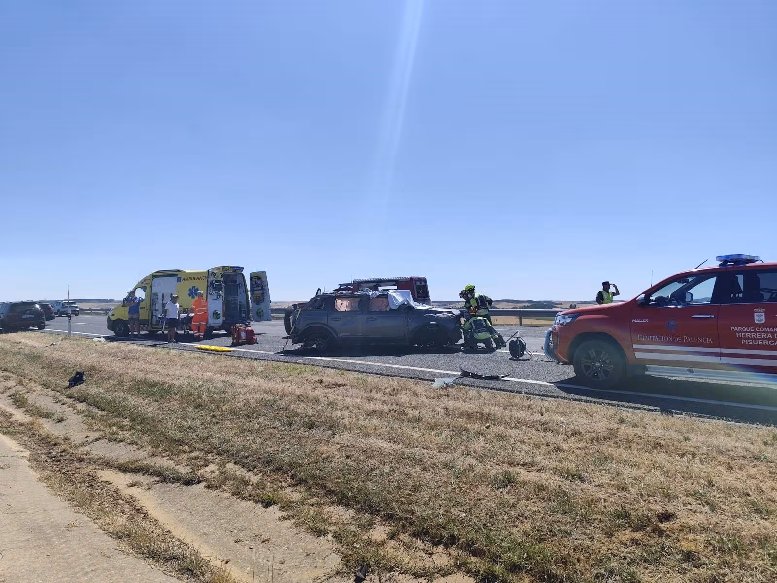 Fallecen cuatro miembros de una familia en accidente de tráfico en Palencia