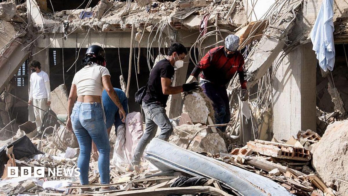 Families Search for Loved Ones Following Venezuela Earthquakes